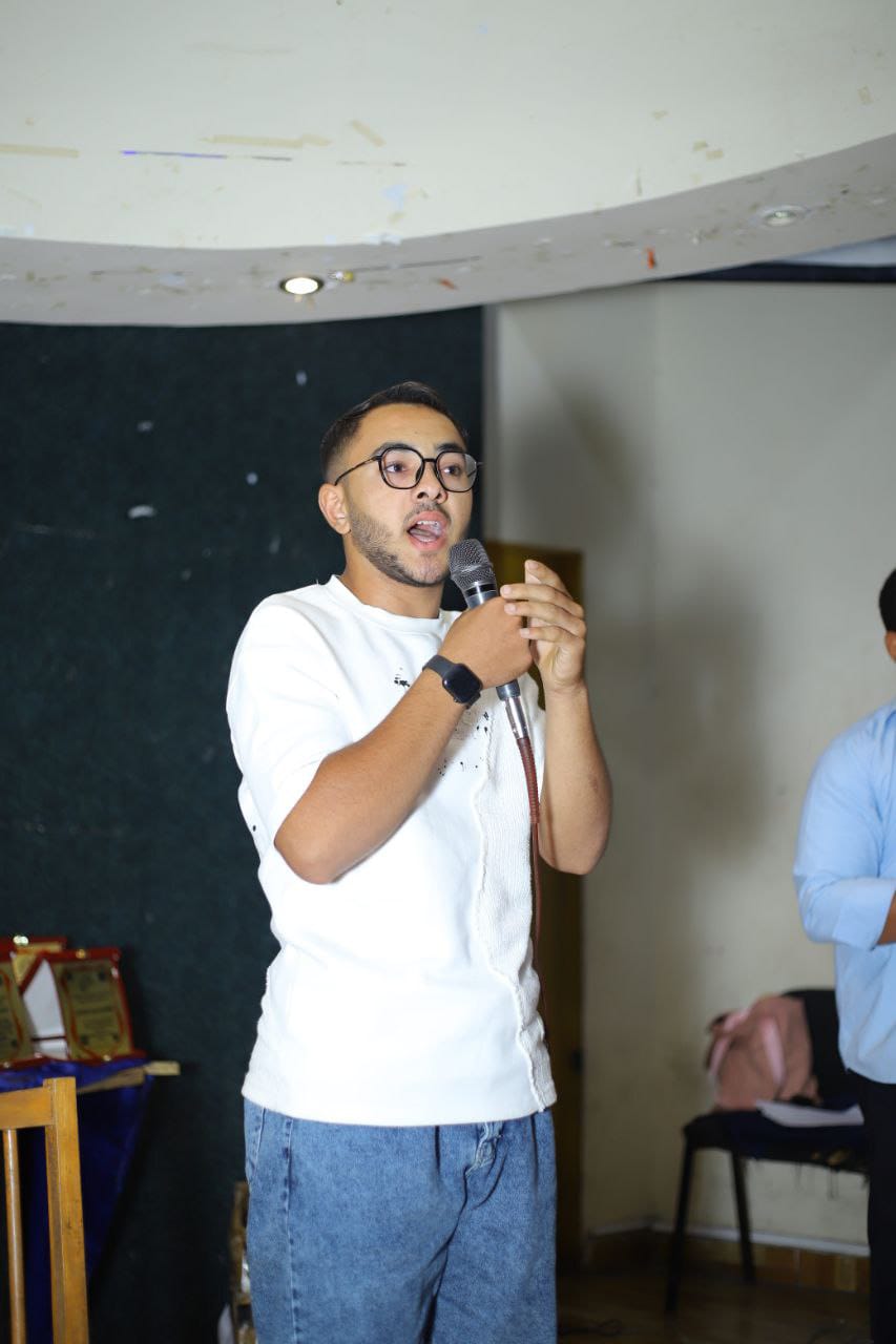 محمد ياسر شاعر الليل - شاعر معاصر وكاتب روايات مصري