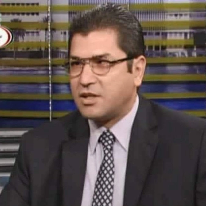 الكاتب احمد محمد نجم