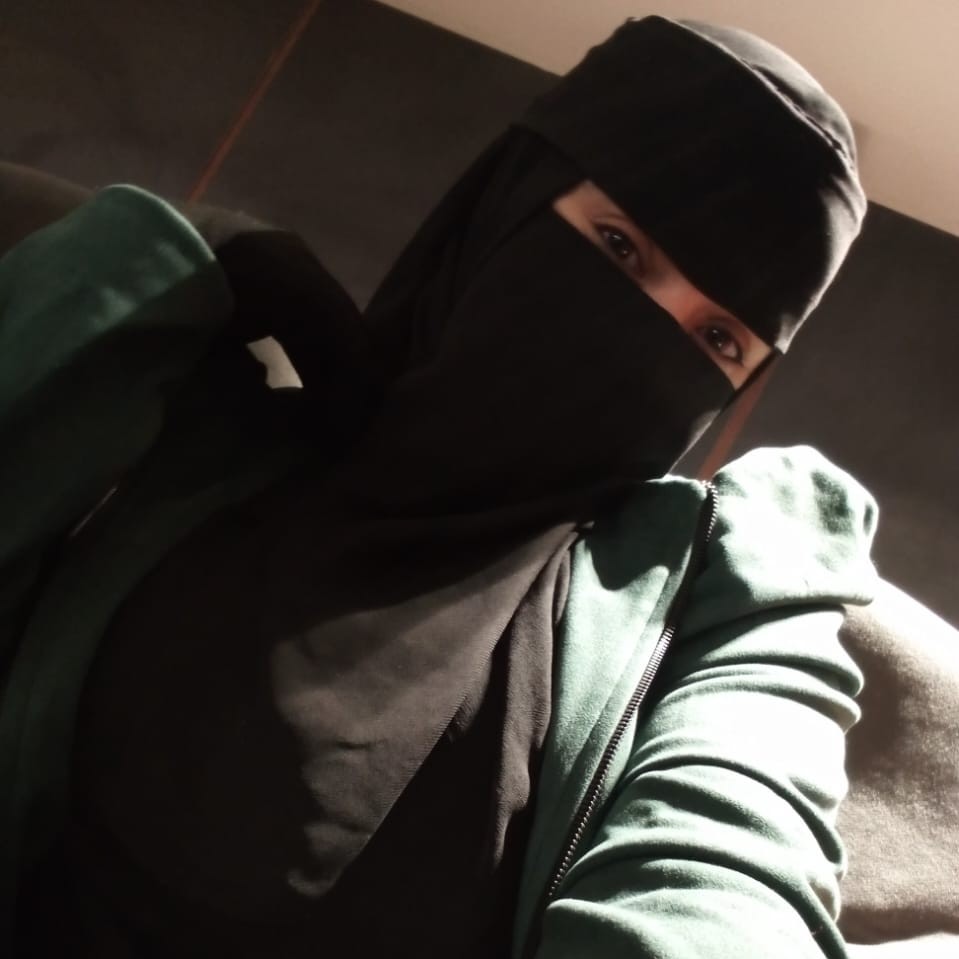 أسماء عاطف - كاتبة خواطر مصرية من أسيوط