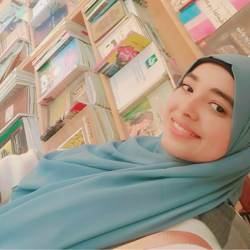 اية رمضان - كاتبة خواطر مصرية من الفيوم