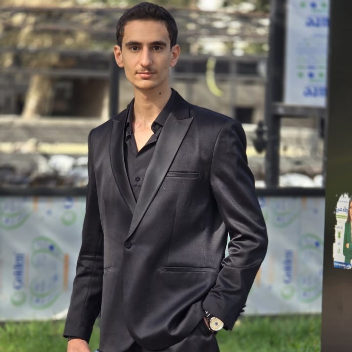 محمد الضريبي - كاتب ومدرب ورائد أعمال