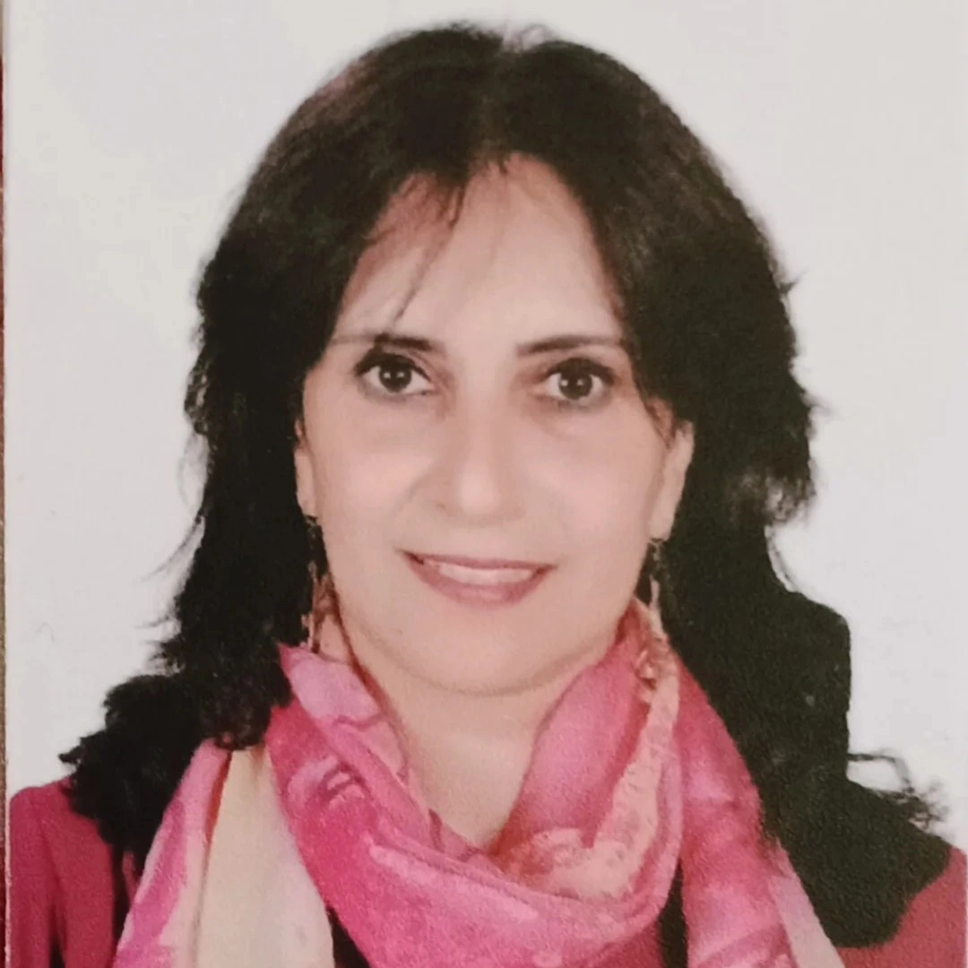 منى شماخ