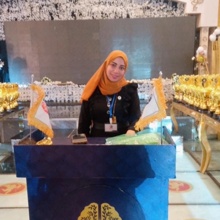 سمر وليد العفيفي - شاعرة وكاتبة مصرية